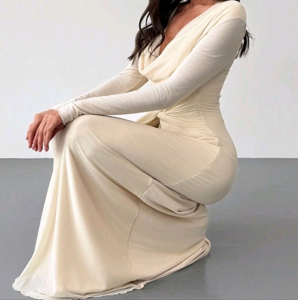 Long Sleeve Skin-Tight Mesh Apricot Color Dress - Picture 4 of 5